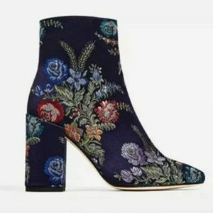ZARA | Blue Embroidered Booties